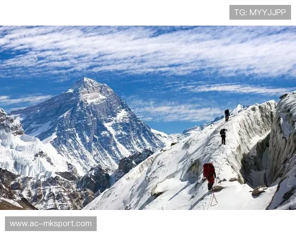 中国登山队在喜马拉雅山成功登顶，夺得金牌，中国喜马拉雅山登山第一人